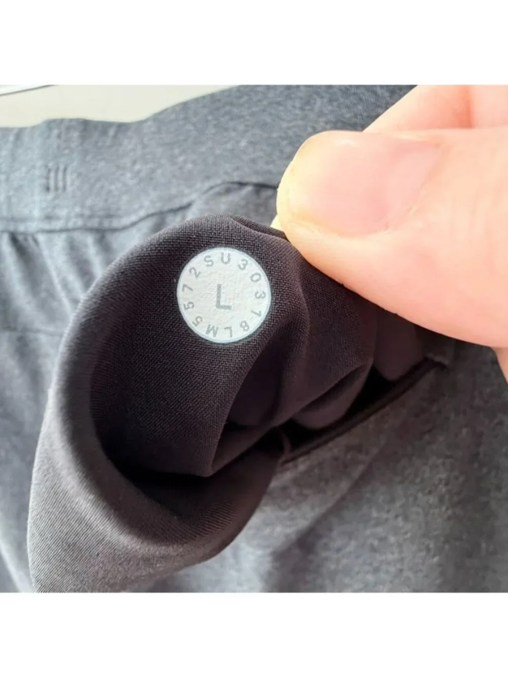 Lululemon Discipline Pant Luon Straight Leg Athletic Jogger Men’s Size L B198
